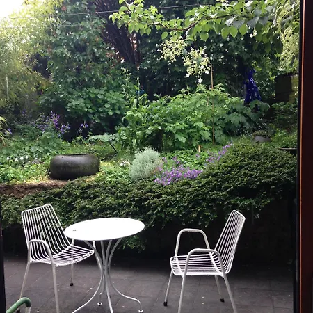 Matin Tranquille Bed & Breakfast