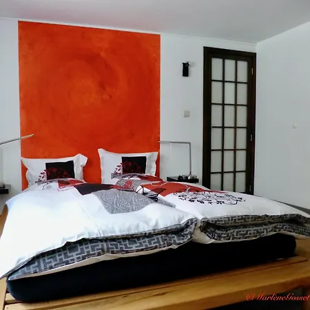 Matin Tranquille Bed & Breakfast 3*