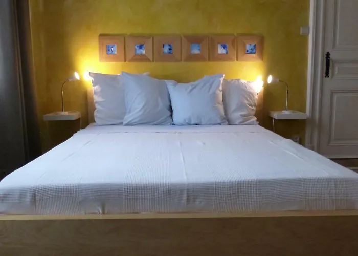Matin Tranquille Bed & Breakfast 3*
